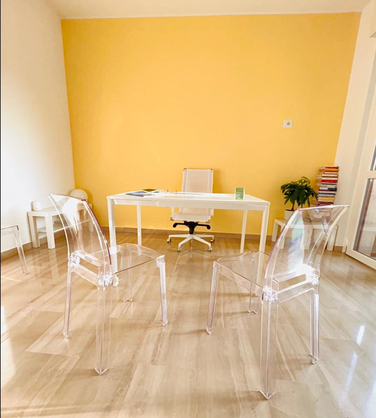 Daniela Parisi pedagogista a Legnano (MI), Online, a domicilio a Legnano e Milano. Consulenze educative per bambini, adolescenti, adulti e genitori.